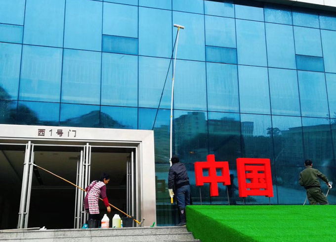 校區(qū)內專業(yè)外墻清洗、建筑清洗